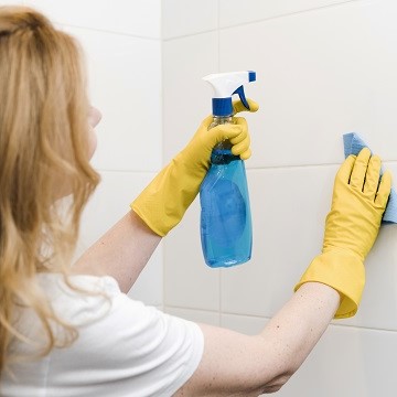 wall-cleaning