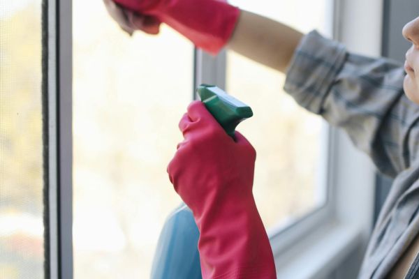 Ménage hebdomadaire à domicile : la solution idéale pour un intérieur toujours propre, sans effort